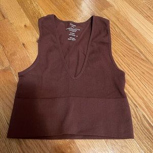 Glassor burgundy crop top